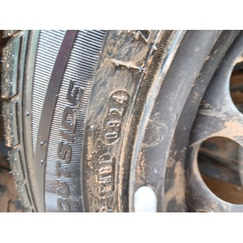 Recambio de neumatico para peugeot 108 1.2 referencia OEM IAM 165-60-15 77h  nexen 24