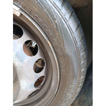 Recambio de neumatico para peugeot 108 1.2 referencia OEM IAM 165-60-15 77h  nexen 24