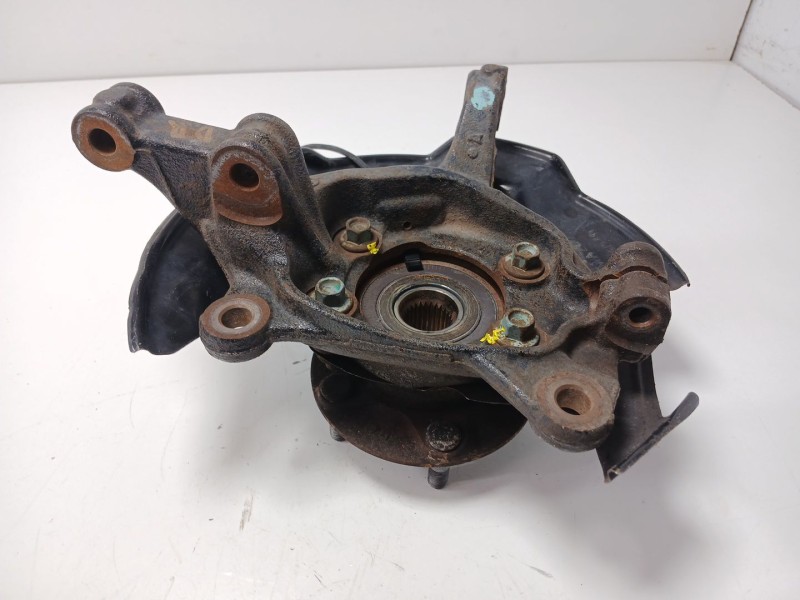 Recambio de mangueta delantera derecha para mazda cx-3 (dk) 1.5 skyactiv-d (dk2ws) referencia OEM IAM D10E33031  