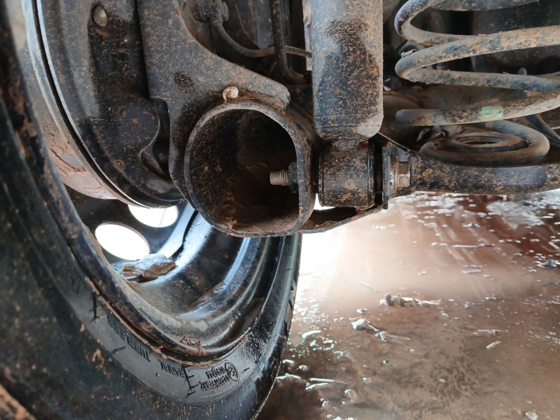 Recambio de puente trasero para peugeot 108 1.2 referencia OEM IAM B000768280 tambor 