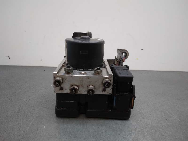 Recambio de abs para ford focus berlina (cap) ghia referencia OEM IAM 3M512M110JA  