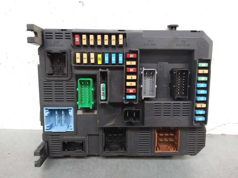 Recambio de caja reles / fusibles para peugeot 208 1.6 blue-hdi fap referencia OEM IAM 9819849680  