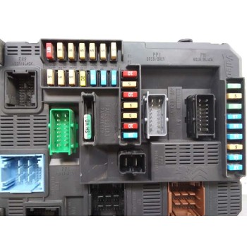 Recambio de caja reles / fusibles para peugeot 208 1.6 blue-hdi fap referencia OEM IAM 9819849680  