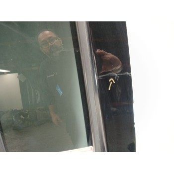 Recambio de puerta trasera izquierda para jeep commander 3.0 v6 crd limited referencia OEM IAM   