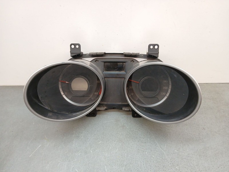 Recambio de cuadro instrumentos para hyundai ix35 classic 2wd referencia OEM IAM 940092y760  