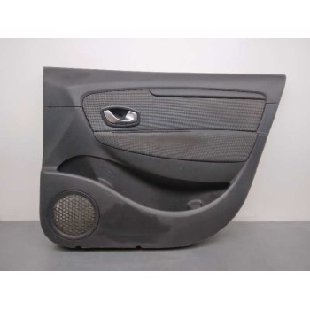 GUARNECIDO PUERTA DELANTERA DERECHA 156043971 C/ MANETA INTERIOR 