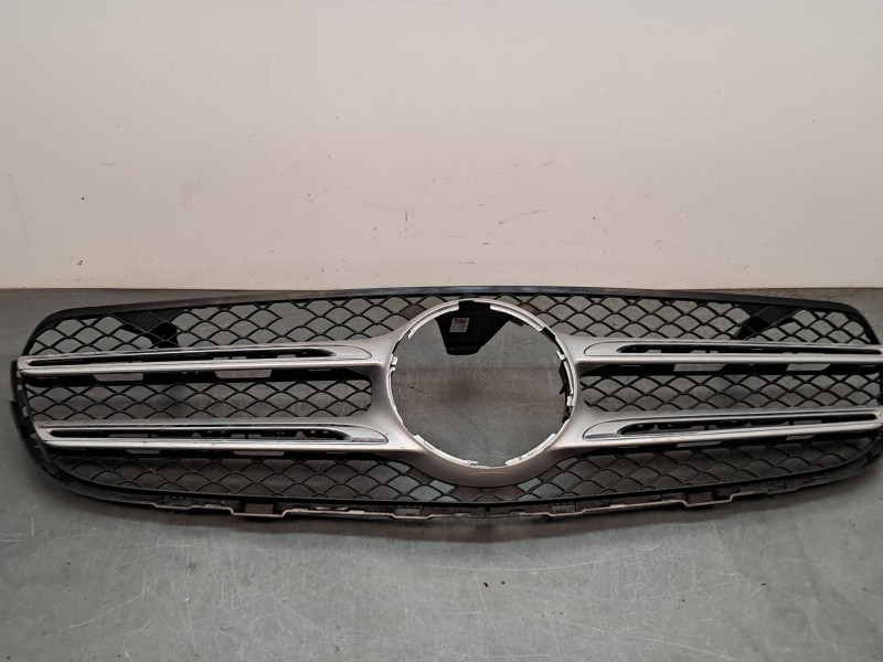 Recambio de rejilla delantera para mercedes-benz glc (x253) 300 de 4-matic (253.911) referencia OEM IAM A25388066  