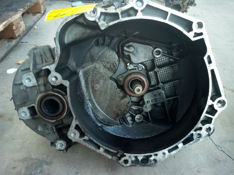 Recambio de caja casco para opel astra h ber. edition referencia OEM IAM M32017  