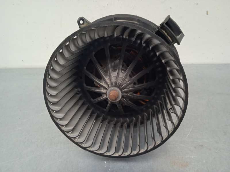 Recambio de motor calefaccion para citroën c3 collection referencia OEM IAM T4054001 25014940 2 CABLES