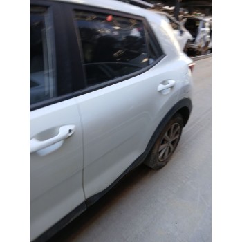 Recambio de puerta trasera izquierda para kia stonic (yb) 1.2 cvvt referencia OEM IAM 77003H8400  