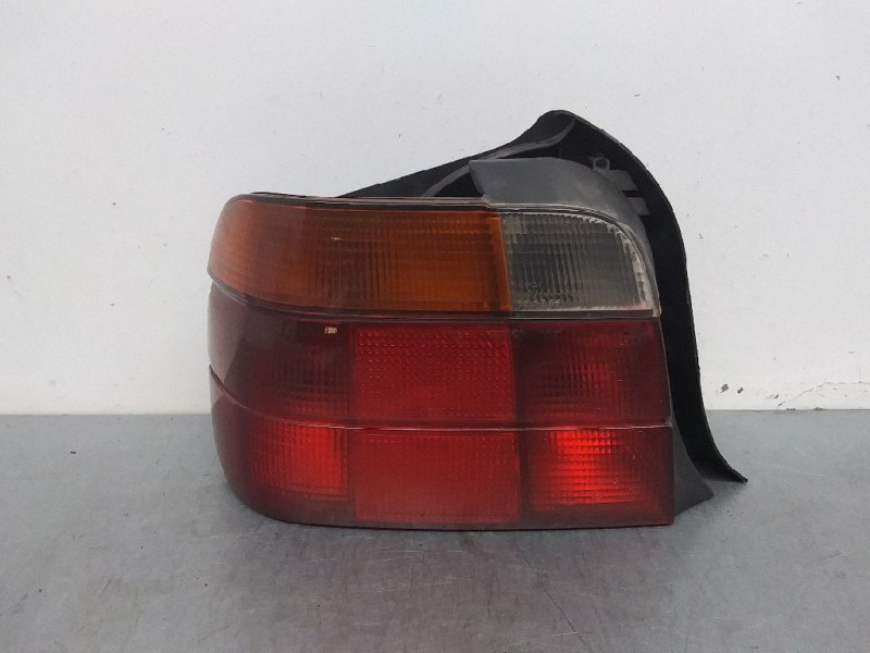 Recambio de piloto trasero izquierdo para bmw serie 3 compacto (e36) 318tds referencia OEM IAM 63218357869  ROJO--AMBAR