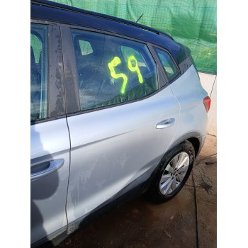 PUERTA TRASERA IZQUIERDA 6F9833051E 