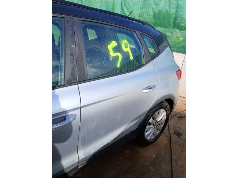 Recambio de puerta trasera izquierda para seat arona (kj7, kjp) 1.0 tsi referencia OEM IAM 6F9833051E  