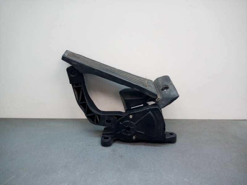 Recambio de potenciometro pedal para hyundai ix35 classic 2wd referencia OEM IAM 327002S000 6 PINES 