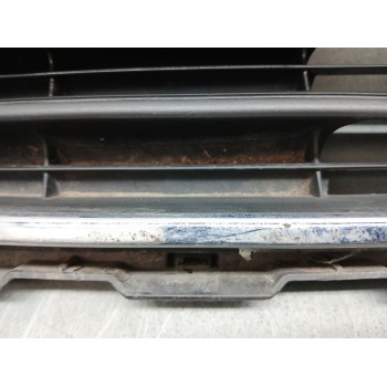 Recambio de rejilla paragolpes delantero para peugeot 108 1.0 vti 72 referencia OEM IAM 531140H020  