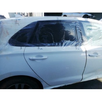 PUERTA TRASERA DERECHA DAÑADA VER FOTOS