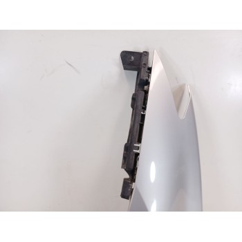 Recambio de aleta delantera izquierda para renault laguna iii dynamique referencia OEM IAM 631010032R  