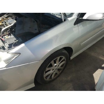 Recambio de aleta delantera izquierda para renault laguna iii dynamique referencia OEM IAM 631010032R  