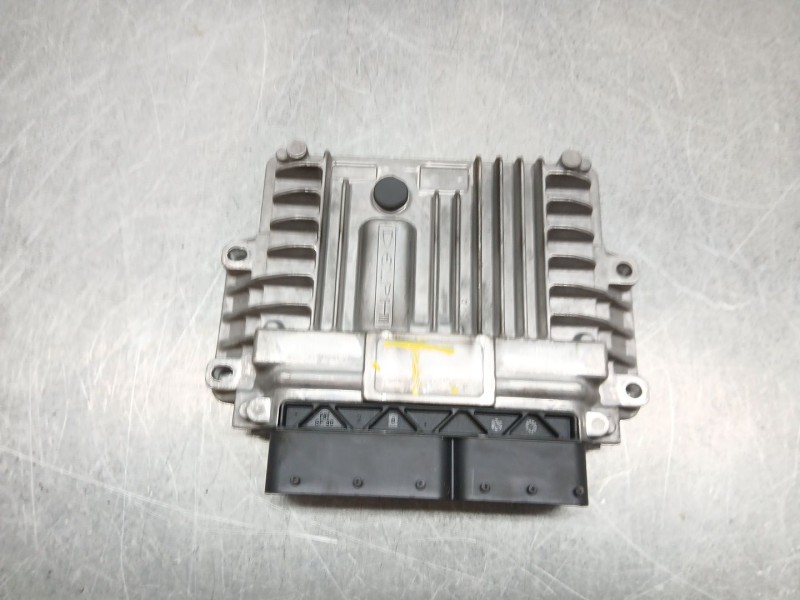 Recambio de centralita motor uce para ssangyong rodius i 2.7 xdi referencia OEM IAM a6655404432  