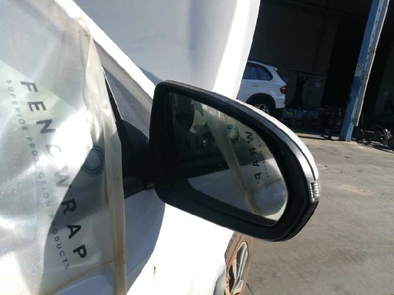 Recambio de retrovisor derecho para hyundai i30 (pd) klass referencia OEM IAM   