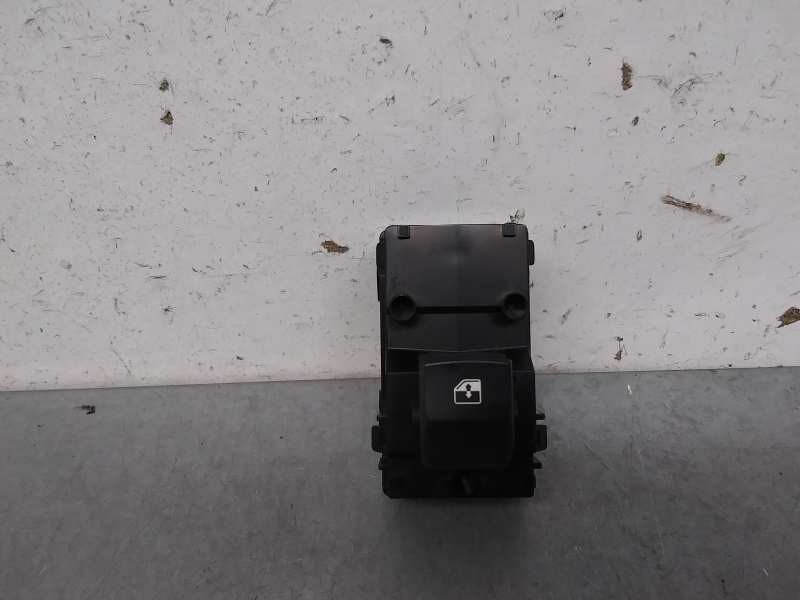 Recambio de mando elevalunas trasero izquierdo para kia xceed tech referencia OEM IAM 93580J7050  