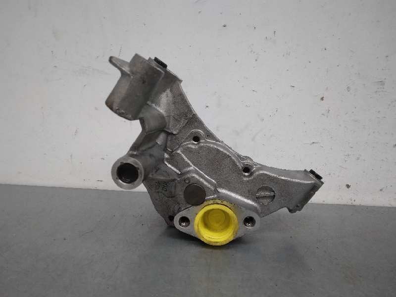 Recambio de bomba aceite para skoda octavia berlina (1z3) 1.9 tdi dpf referencia OEM IAM 038115121A  