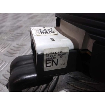 Recambio de cuadro instrumentos para renault twingo dynamique referencia OEM IAM 8200963493 CUENTA REVOLUCIONES 