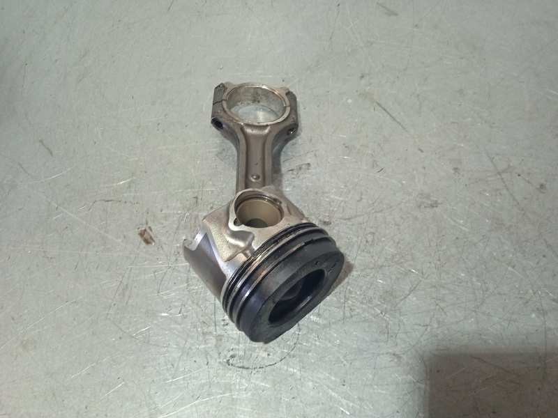 Recambio de piston para kia cee´d edition 7 referencia OEM IAM SR  