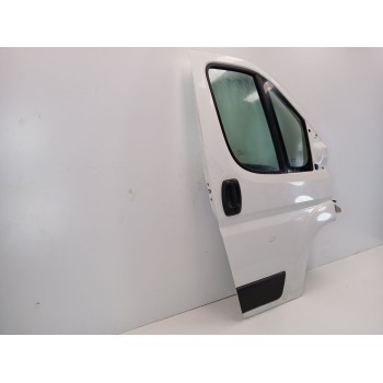 Recambio de puerta delantera derecha para peugeot boxer furgoneta 2.2 bluehdi 140 referencia OEM IAM 1682477380  