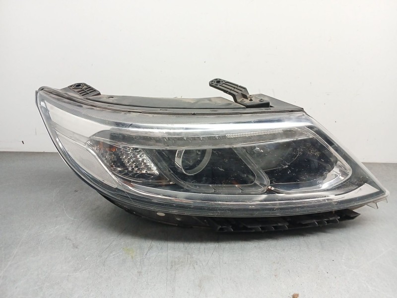 Recambio de faro derecho para kia sorento ii (xm) 2.2 crdi referencia OEM IAM 921022p550  