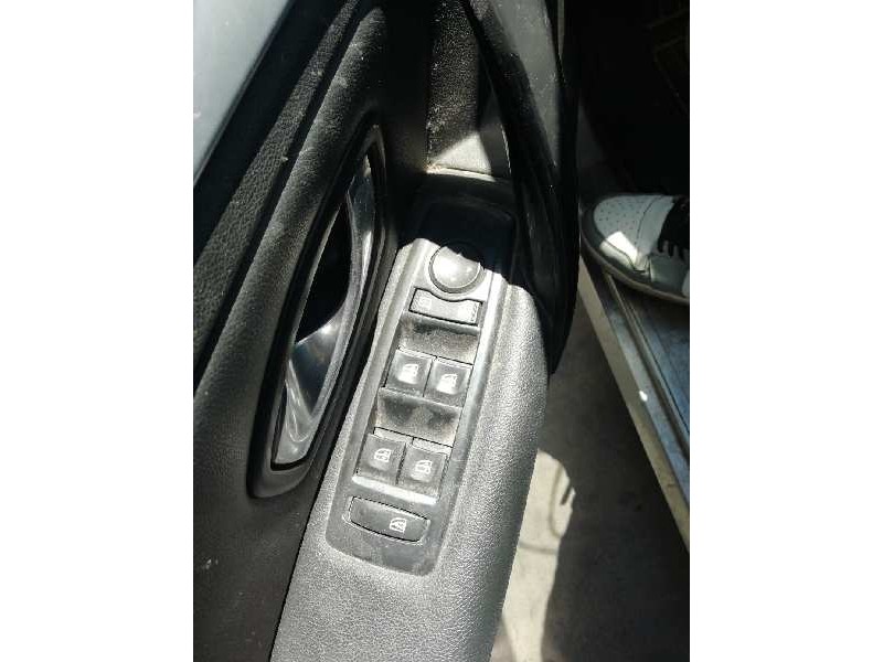 Recambio de mando elevalunas delantero izquierdo para renault laguna iii dynamique referencia OEM IAM E301692907A VALEO 