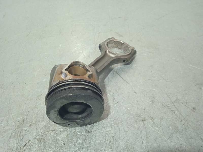 Recambio de piston para kia cee´d edition 7 referencia OEM IAM SR  