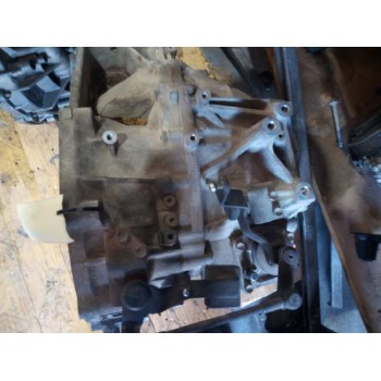 Recambio de caja casco para dodge caliber s referencia OEM IAM   