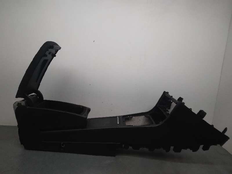 Recambio de apoyabrazos central para volkswagen passat berlina (3c2) 2.0 tdi referencia OEM IAM 3C0864207 3C0863319S 