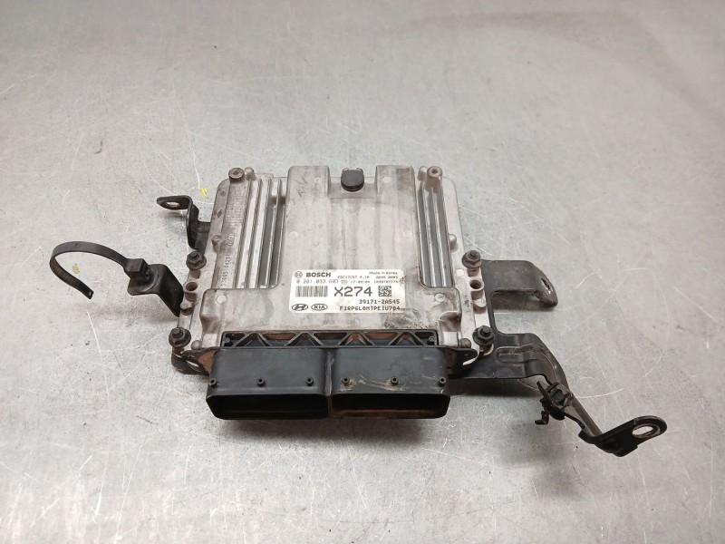 Recambio de centralita motor uce para kia carens iv 1.7 crdi referencia OEM IAM 0281033603  