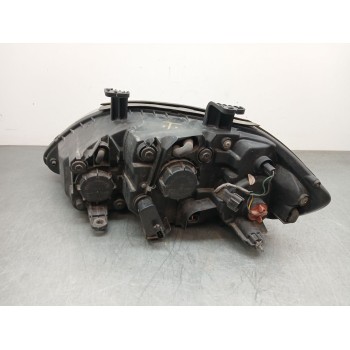 Recambio de faro derecho para ssangyong rodius i 2.7 xdi referencia OEM IAM   
