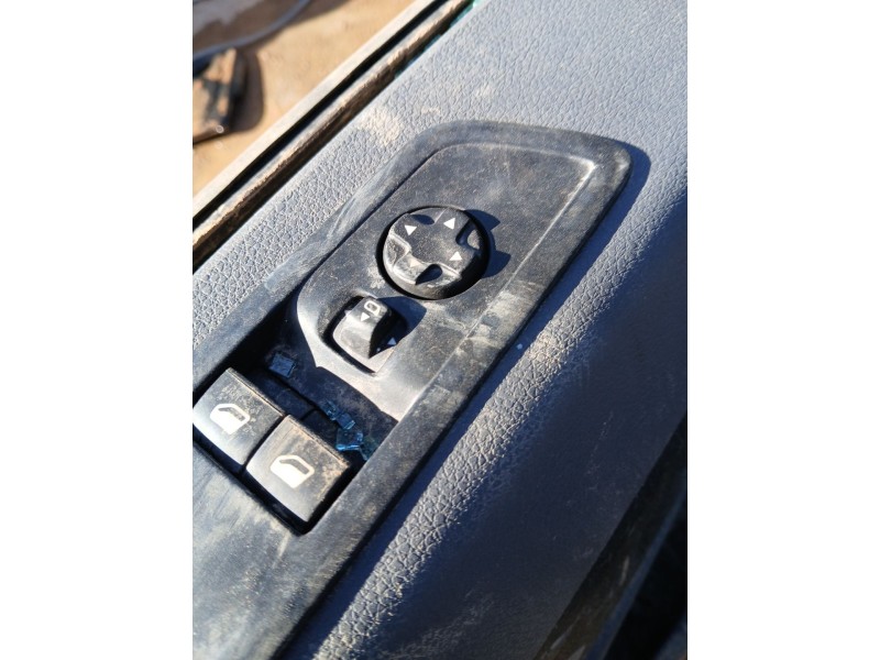 Recambio de mando elevalunas delantero izquierdo para peugeot expert furgoneta (v_) 2.0 bluehdi 120 referencia OEM IAM   
