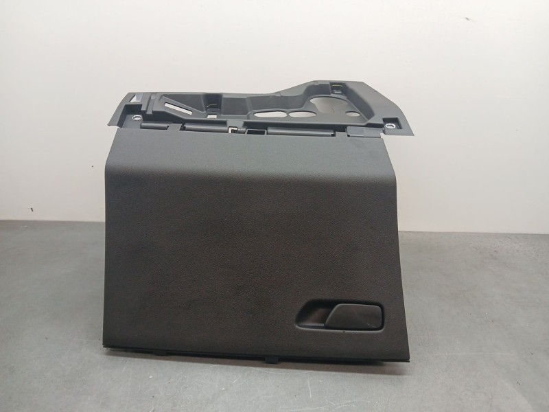 Recambio de guantera para audi a1 sportback (gba) referencia OEM IAM 82b857035  