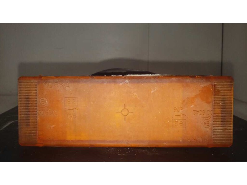 Recambio de piloto delantero derecho para renault rapid/express (f40) 1.3 básico familiar / rl (f406) referencia OEM IAM 7701203