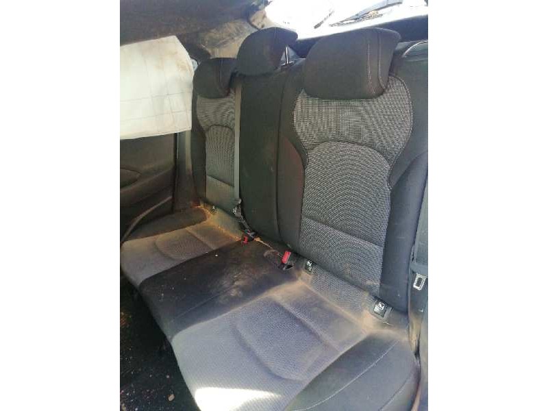 Recambio de asientos traseros para hyundai i30 (pd) klass referencia OEM IAM   