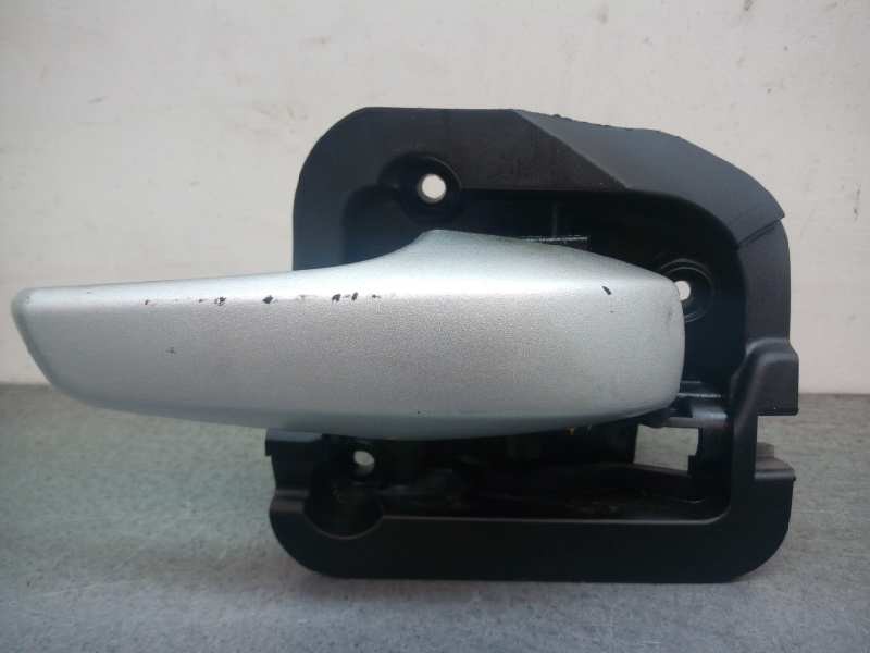 Recambio de maneta interior delantera derecha para smart coupe fortwo coupe (52kw) referencia OEM IAM A4517600261  