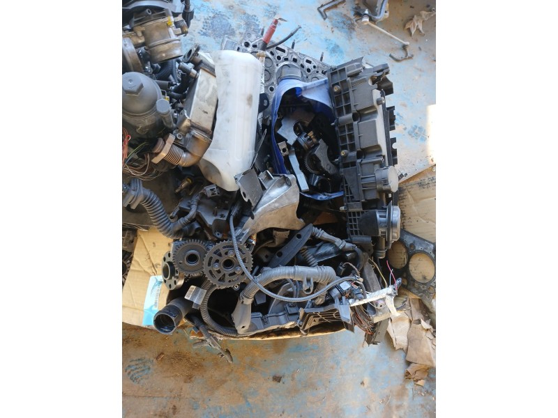 Recambio de motor casco para bmw x1 (e84) xdrive 20 d referencia OEM IAM N47D20C  N47D20A