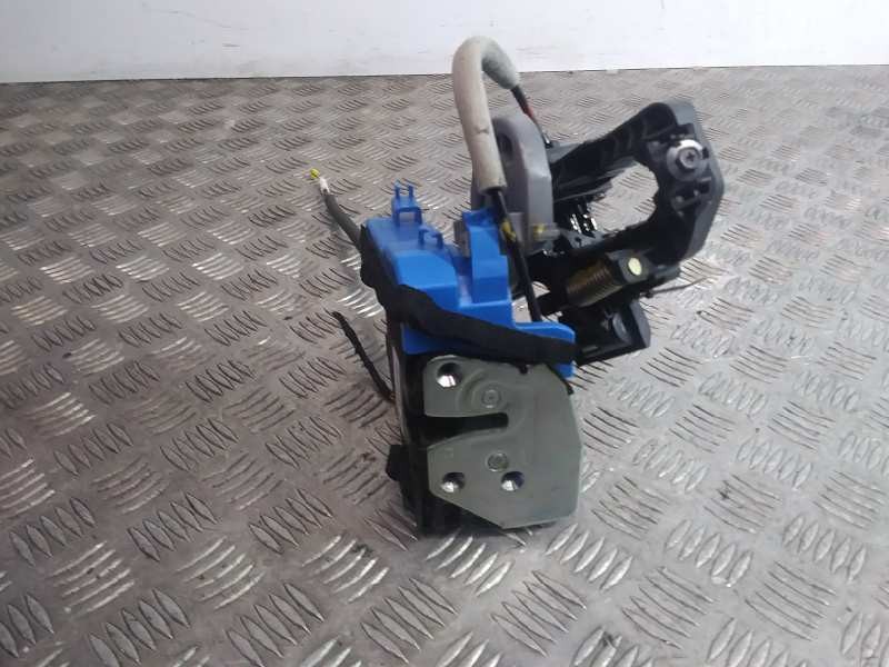 Recambio de cerradura puerta trasera derecha para kia cee´d concept referencia OEM IAM A045035  