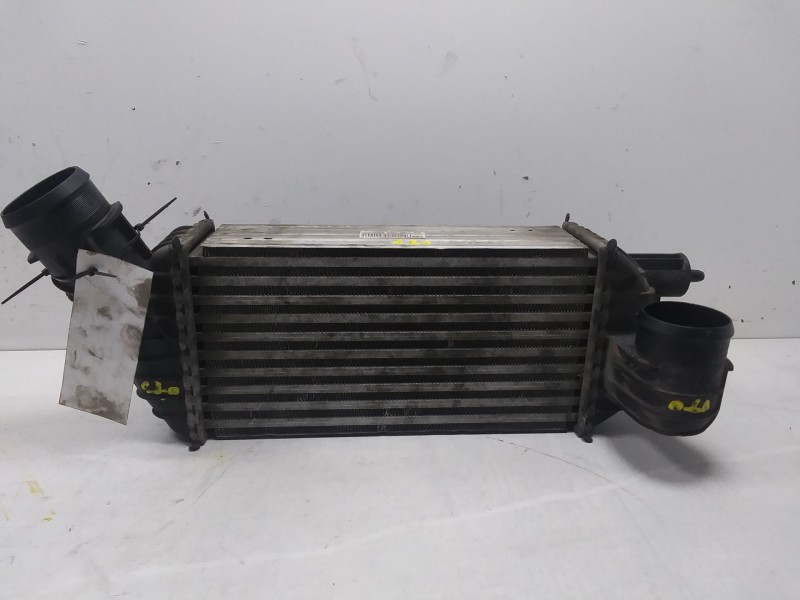 Recambio de intercooler para peugeot 5008 (0u_, 0e_) 2.0 hdi 150 / bluehdi 150 referencia OEM IAM 9673015780 R1402004 