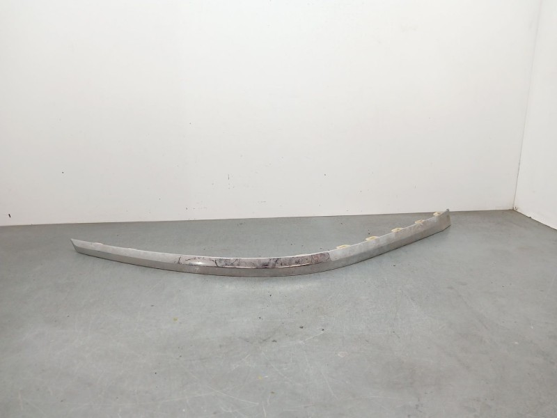 Recambio de molduras traseras para bentley bentayga (4v1) 4.0 d referencia OEM IAM 3SD807471  