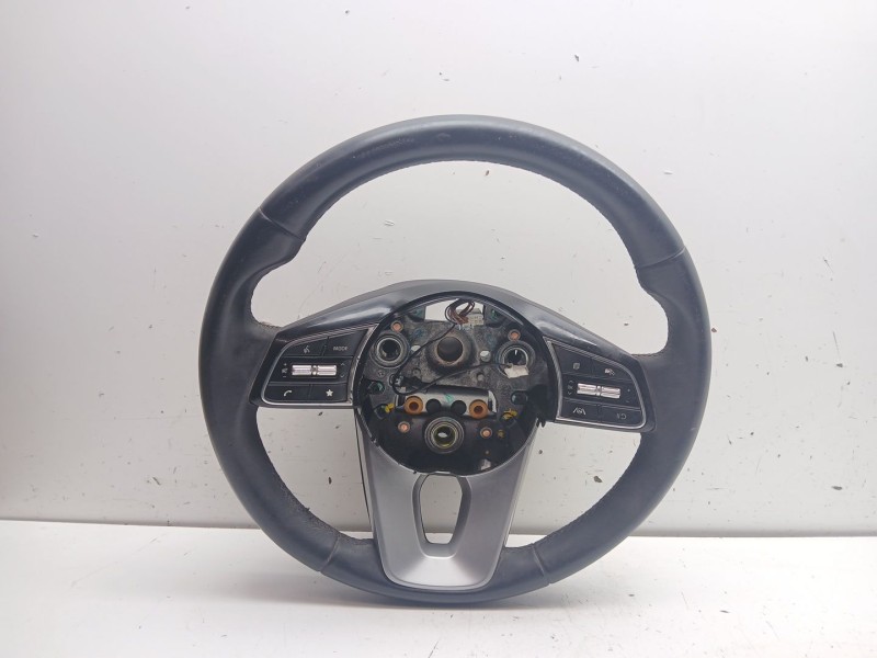 Recambio de volante para kia ceed (cd) 1.0 t-gdi referencia OEM IAM 56111J7001 56100j7hx0 