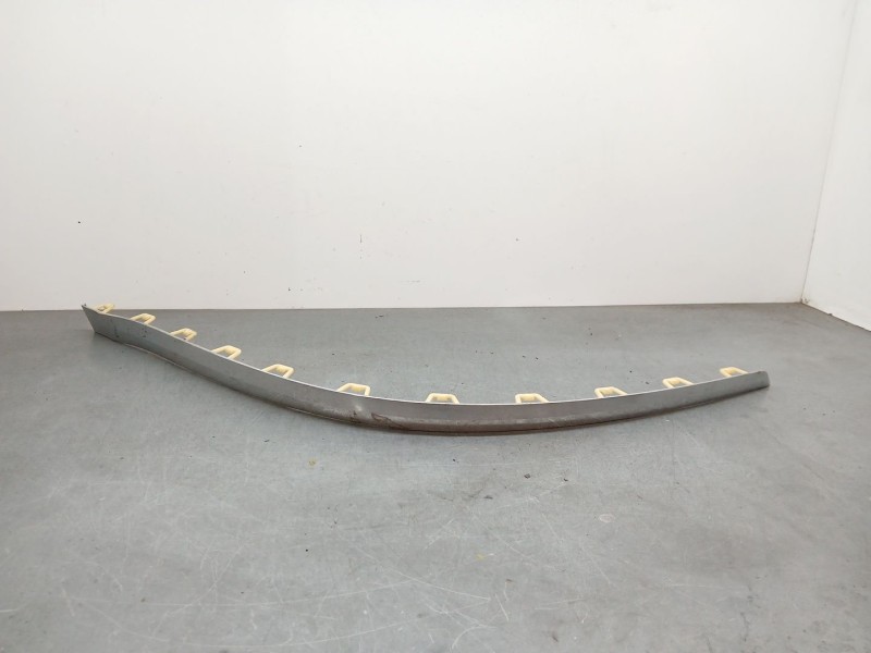 Recambio de molduras traseras para bentley bentayga (4v1) 4.0 d referencia OEM IAM 3SD807471  