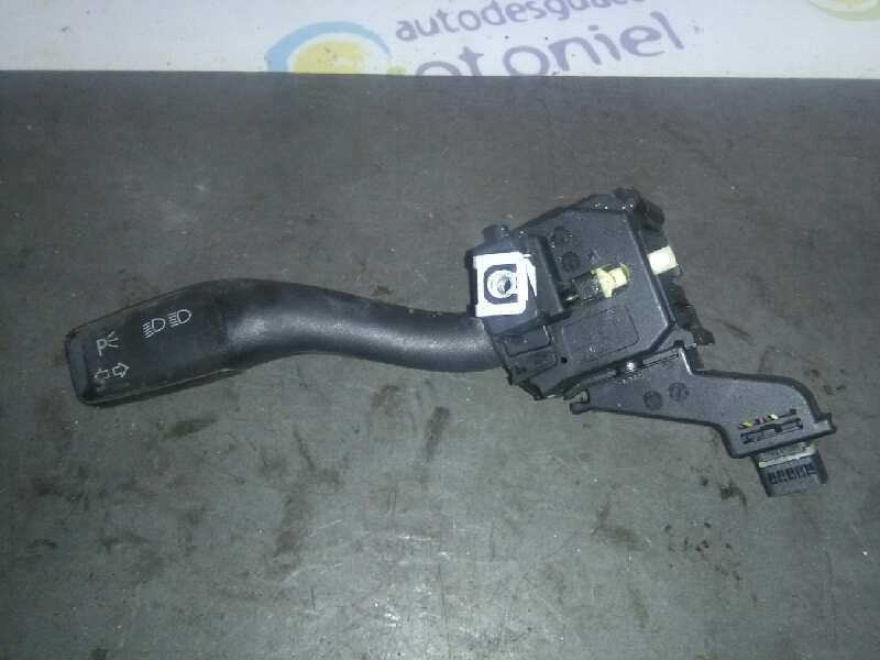 Recambio de mando intermitentes para audi a3 (8p) 1.9 tdi ambiente referencia OEM IAM 8P0953513A  
