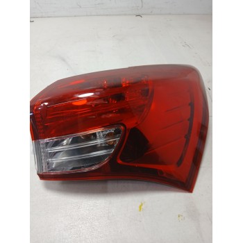 PILOTO TRASERO DERECHO 924021K0 