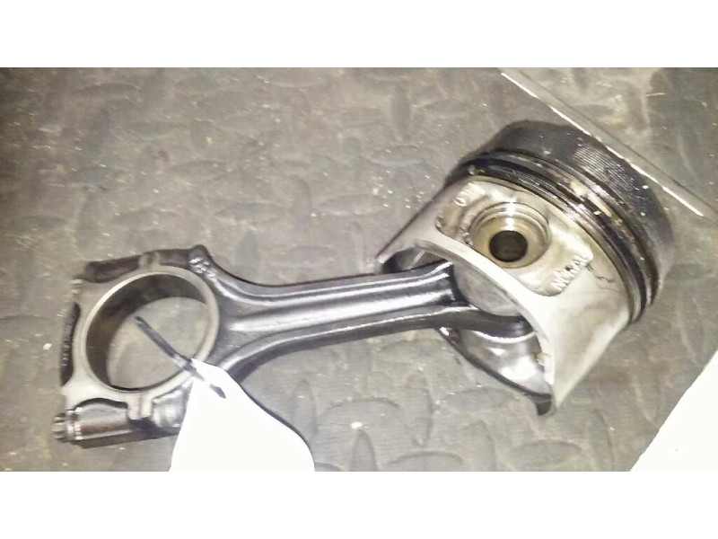 Recambio de piston para mercedes-benz vito (w638) caja cerrada 2.3 diesel referencia OEM IAM   